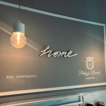 Palazzo Berardi Bed & Breakfast Taranto Bagian luar foto
