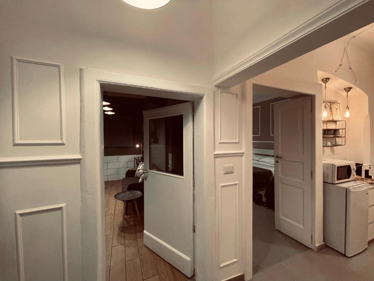 Palazzo Berardi Bed & Breakfast Taranto Bagian luar foto