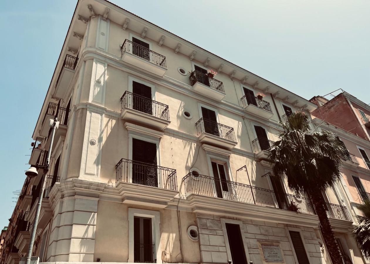 Palazzo Berardi Bed & Breakfast Taranto Bagian luar foto