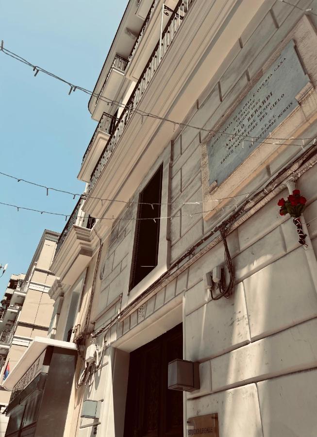 Palazzo Berardi Bed & Breakfast Taranto Bagian luar foto