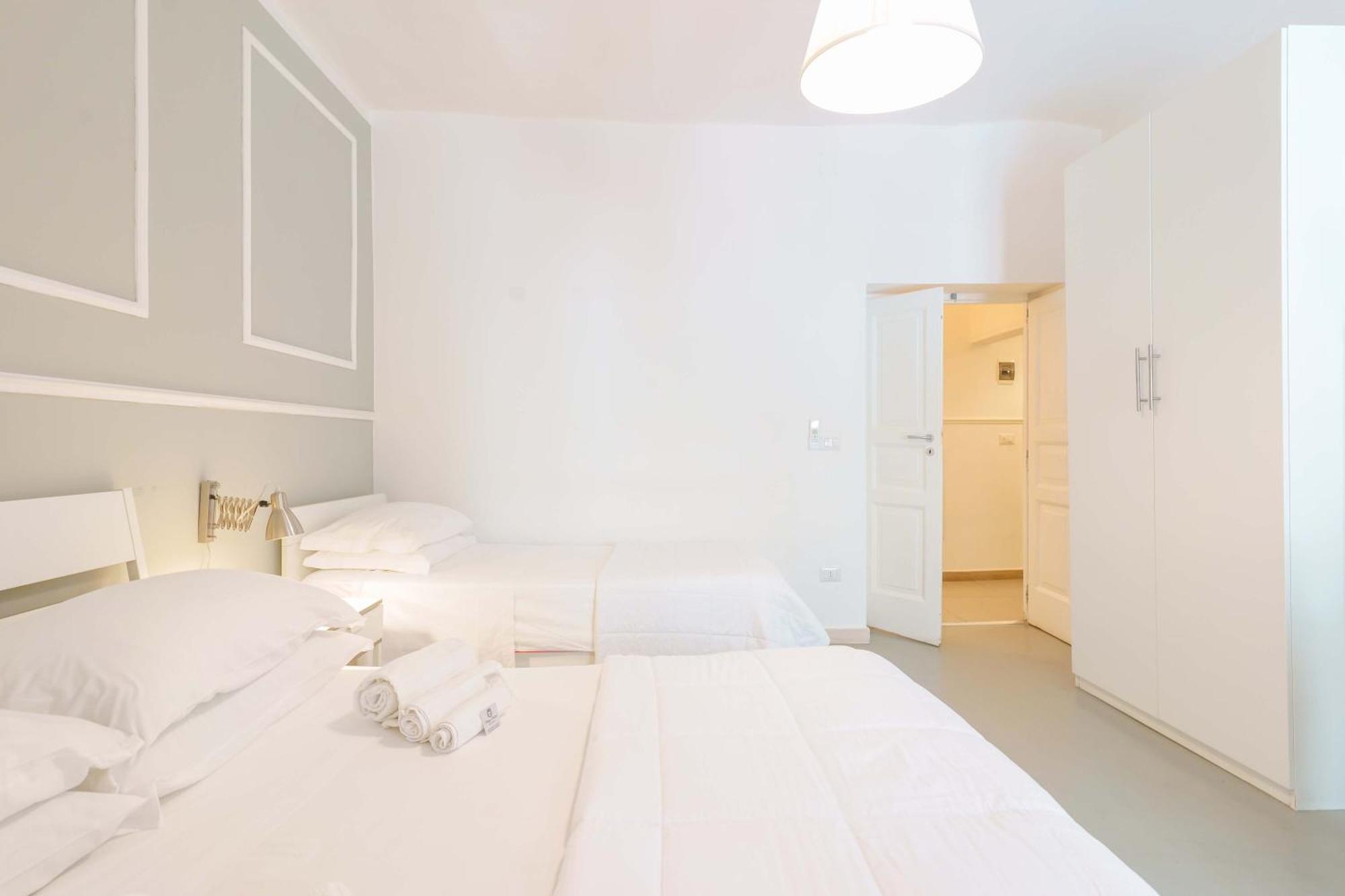 Palazzo Berardi Bed & Breakfast Taranto Bagian luar foto