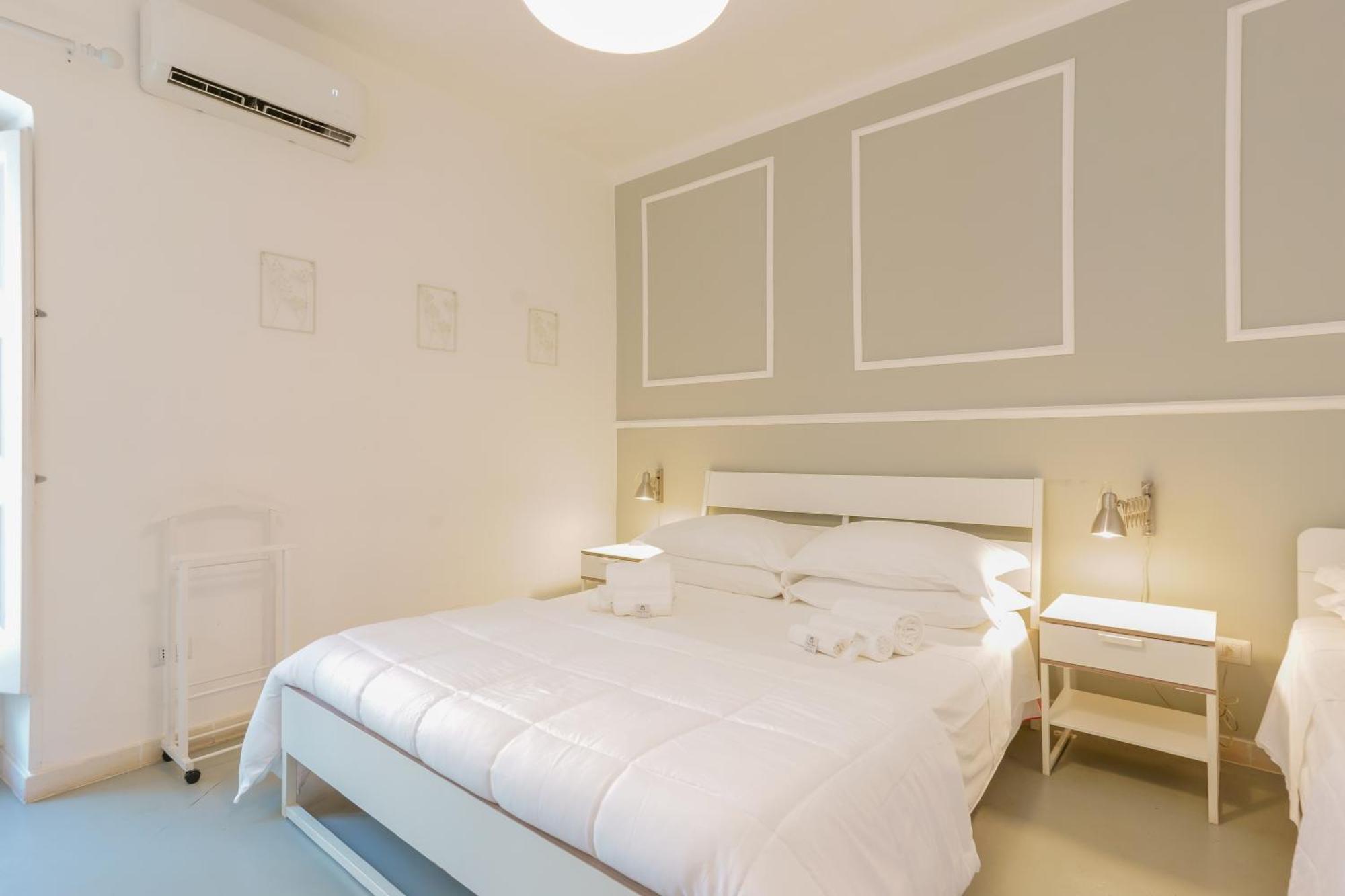 Palazzo Berardi Bed & Breakfast Taranto Bagian luar foto